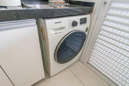 Apartamento à venda com 96m², 2 quartos e 3 vagasÁrea de Serviço