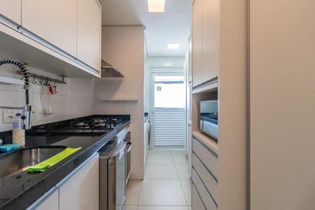Apartamento à venda com 96m², 2 quartos e 3 vagasCozinha