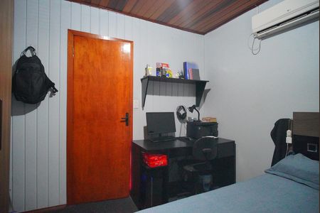 Casa à venda com 150m², 3 quartos e 2 vagas Casa à venda com 150m², 3 quartos e 2 vagasQuarto 3