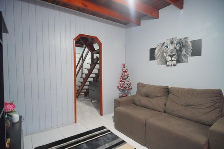 Casa à venda com 150m², 3 quartos e 2 vagas Casa à venda com 150m², 3 quartos e 2 vagasSala