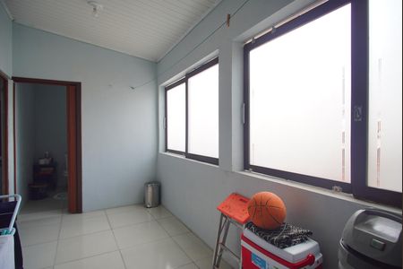 Casa à venda com 150m², 3 quartos e 2 vagas Casa à venda com 150m², 3 quartos e 2 vagasÁrea de Serviço