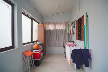 Casa à venda com 150m², 3 quartos e 2 vagas Casa à venda com 150m², 3 quartos e 2 vagasÁrea de Serviço