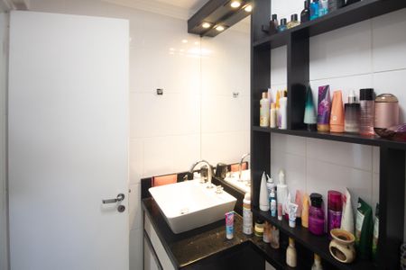 Apartamento à venda com 63m², 2 quartos e 1 vagaBanheiro da Suíte