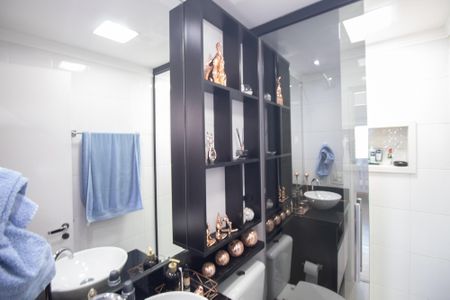 Apartamento à venda com 63m², 2 quartos e 1 vagaBanheiro 2