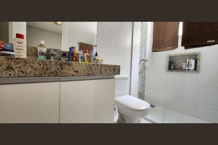 Casa de condomínio à venda com 275m², 3 quartos e 4 vagasBanheiro