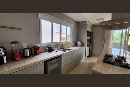 Casa de condomínio à venda com 275m², 3 quartos e 4 vagasCozinha