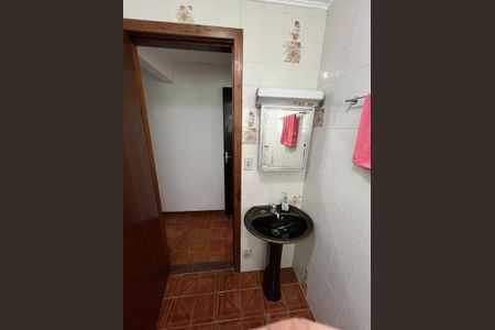 Casa à venda com 163m², 2 quartos e 2 vagasBanheiro