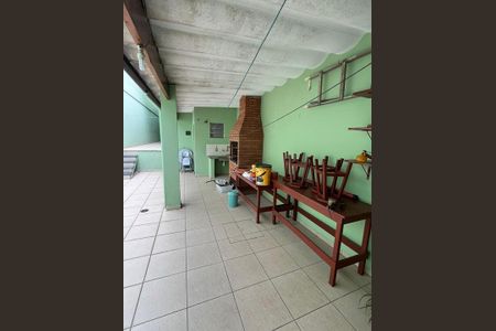 Casa à venda com 163m², 2 quartos e 2 vagasÁrea Externa