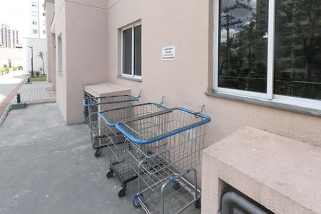 Apartamento à venda com 46m², 2 quartos e sem vagaÁrea comum