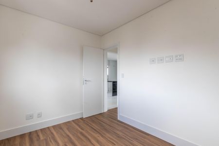 Apartamento à venda com 66m², 2 quartos e 2 vagasSuíte 2