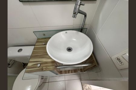 Apartamento à venda com 55m², 2 quartos e 1 vagaBanheiro social