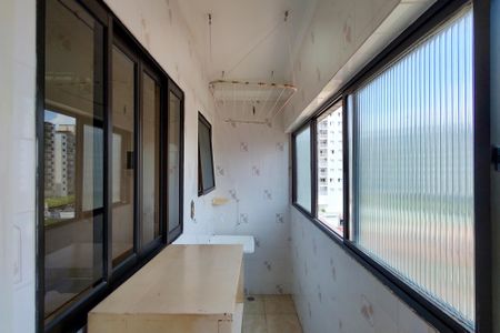 Apartamento para alugar com 60m², 1 quarto e 1 vagaÁrea de Serviço