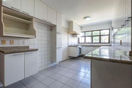 Apartamento à venda com 192m², 4 quartos e 3 vagasCozinha