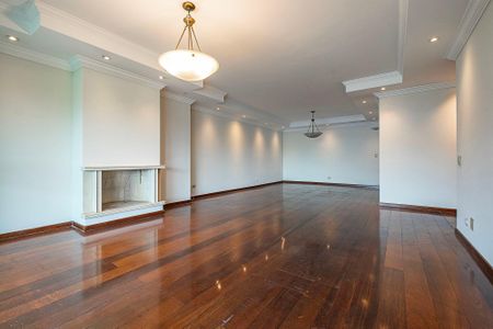 Apartamento à venda com 192m², 4 quartos e 3 vagasSala