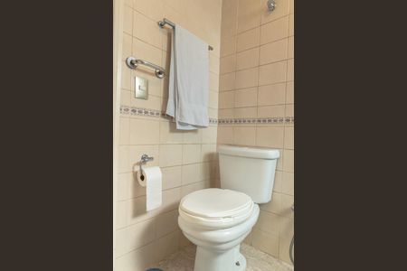 Apartamento à venda com 100m², 2 quartos e 2 vagasBanheiro da Suíte 1