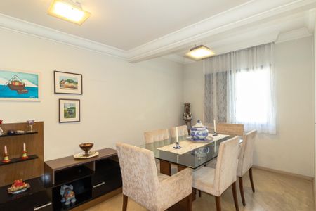 Apartamento à venda com 100m², 2 quartos e 2 vagasSala