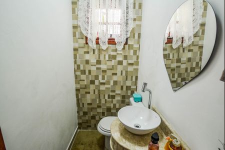 Casa à venda com 200m², 5 quartos e 2 vagasLavabo Sala