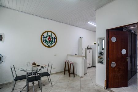 Casa à venda com 200m², 5 quartos e 2 vagasEdícula