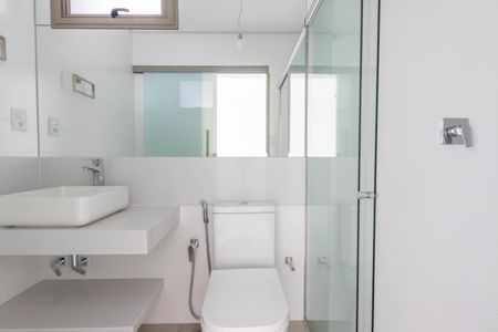 Apartamento à venda com 148m², 2 quartos e 4 vagasBanheiro