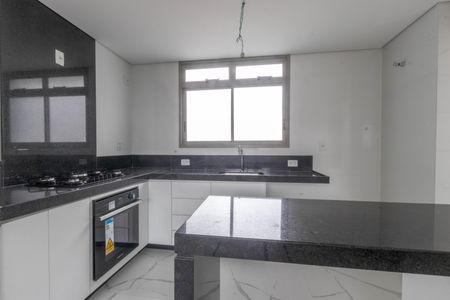 Apartamento à venda com 148m², 2 quartos e 4 vagasCozinha