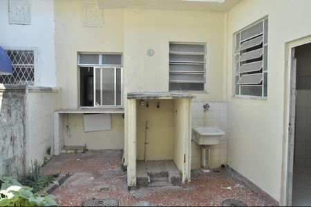 Casa de condomínio à venda com 90m², 3 quartos e 1 vagaÁrea de Serviço