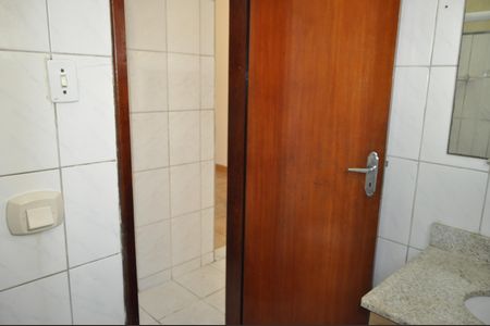 Casa de condomínio à venda com 90m², 3 quartos e 1 vagaBanheiro