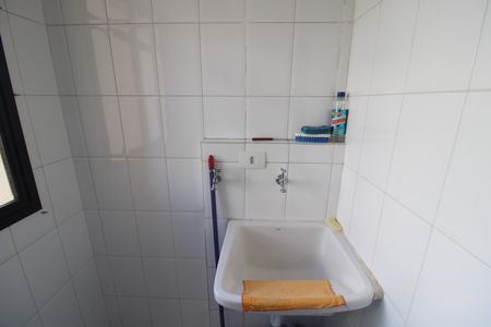Apartamento para alugar com 65m², 2 quartos e 1 vagaÁrea de Serviço