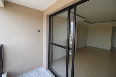Apartamento para alugar com 65m², 2 quartos e 1 vagaSala - Varanda