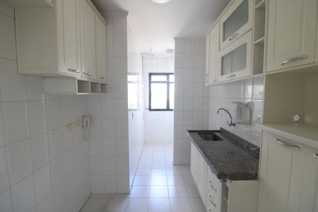 Apartamento para alugar com 65m², 2 quartos e 1 vagaCozinha