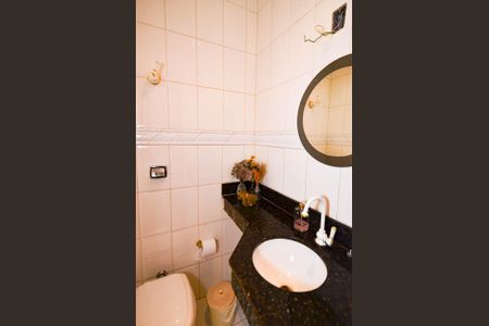 Casa para alugar com 314m², 7 quartos e 4 vagas Casa para alugar com 314m², 7 quartos e 4 vagasBanheiro social