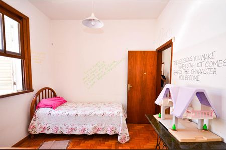 Casa para alugar com 314m², 7 quartos e 4 vagas Casa para alugar com 314m², 7 quartos e 4 vagasQuarto5