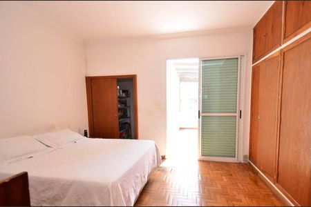 Casa para alugar com 314m², 7 quartos e 4 vagas Casa para alugar com 314m², 7 quartos e 4 vagasQuarto5