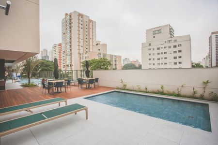 Studio para alugar com 26m², 1 quarto e sem vaga Studio para alugar com 26m², 1 quarto e sem vagaÁrea comum - Piscina