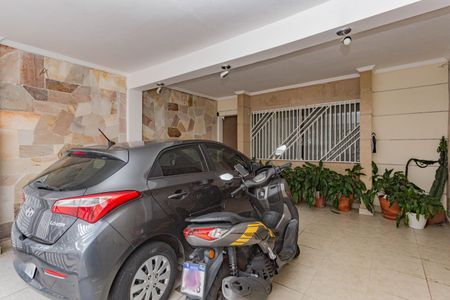 Casa à venda com 220m², 3 quartos e 2 vagas Casa à venda com 220m², 3 quartos e 2 vagasGaragem