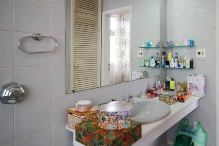 Apartamento para alugar com 400m², 4 quartos e 2 vagasBanheiro da Suíte