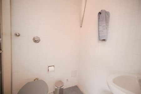 Apartamento para alugar com 400m², 4 quartos e 2 vagasBanheiro de serviço