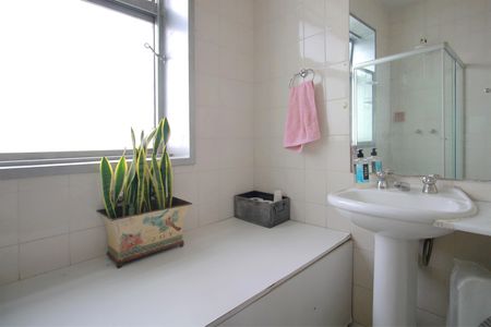 Apartamento para alugar com 400m², 4 quartos e 2 vagasBanheiro