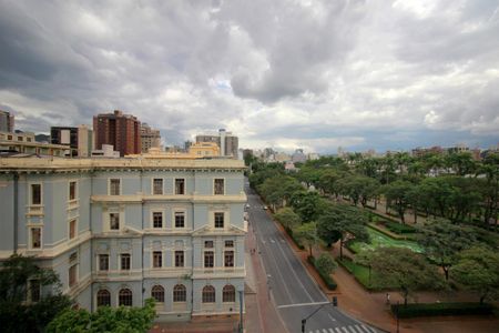 Apartamento para alugar com 400m², 4 quartos e 2 vagasQuarto 4