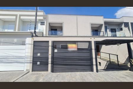 Casa à venda com 260m², 3 quartos e 5 vagas Casa à venda com 260m², 3 quartos e 5 vagasFachada