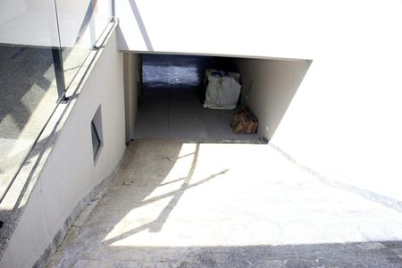 Casa à venda com 260m², 3 quartos e 5 vagas Casa à venda com 260m², 3 quartos e 5 vagasÁrea comum