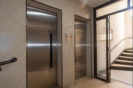 Apartamento à venda com 124m², 2 quartos e sem vagaÁrea comum - Elevadores