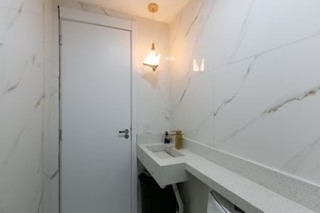 Apartamento para alugar com 44m², 2 quartos e sem vaga Apartamento para alugar com 44m², 2 quartos e sem vagaBanheiro