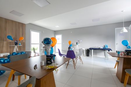 Apartamento para alugar com 44m², 2 quartos e sem vaga Apartamento para alugar com 44m², 2 quartos e sem vagaSalão de Festas