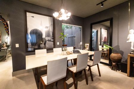 Casa à venda com 150m², 3 quartos e 4 vagas Casa à venda com 150m², 3 quartos e 4 vagasSala de jantar