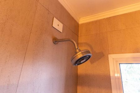 Casa à venda com 150m², 3 quartos e 4 vagas Casa à venda com 150m², 3 quartos e 4 vagasBanheiro Suíte