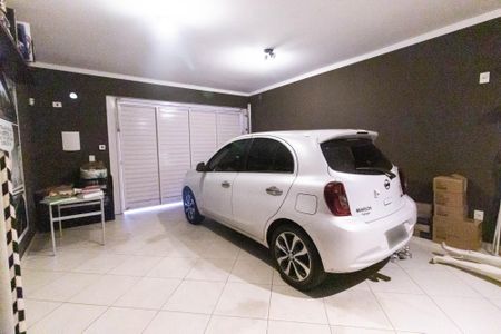 Casa à venda com 150m², 3 quartos e 4 vagas Casa à venda com 150m², 3 quartos e 4 vagasGaragem