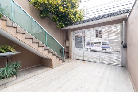 Casa à venda com 150m², 3 quartos e 4 vagas Casa à venda com 150m², 3 quartos e 4 vagasGaragem