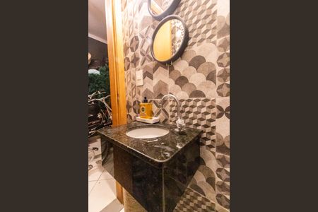 Casa à venda com 150m², 3 quartos e 4 vagas Casa à venda com 150m², 3 quartos e 4 vagasBanheiro de serviço