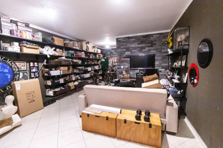 Casa à venda com 150m², 3 quartos e 4 vagas Casa à venda com 150m², 3 quartos e 4 vagasGaragem