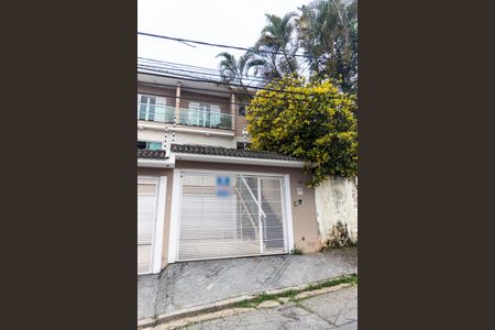 Casa à venda com 150m², 3 quartos e 4 vagas Casa à venda com 150m², 3 quartos e 4 vagasFachada